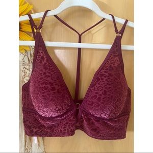 PINK Victoria’s Secret Lightly lined bralette